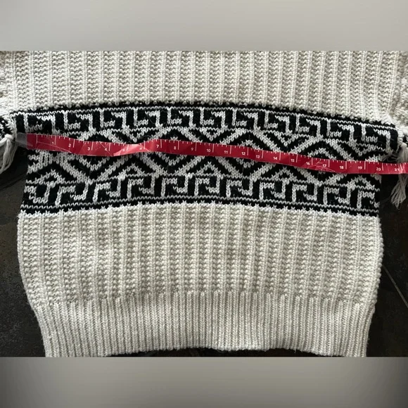 Dex Black & Cream Fringe Knit Sweater Trendy Chunky Knit Size Medium DEX - Picture 5 of 9